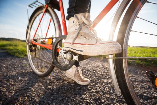 Do your feet hurt while cycling? Common causes and solutions for